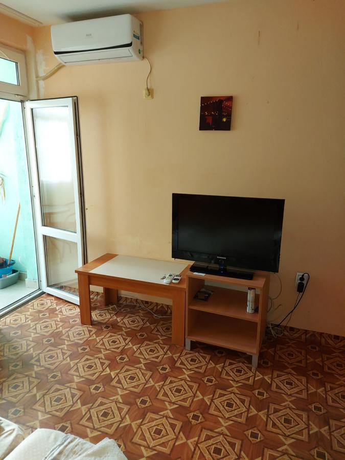 Studio Burgas - Economy Studio Apartment Ngoại thất bức ảnh